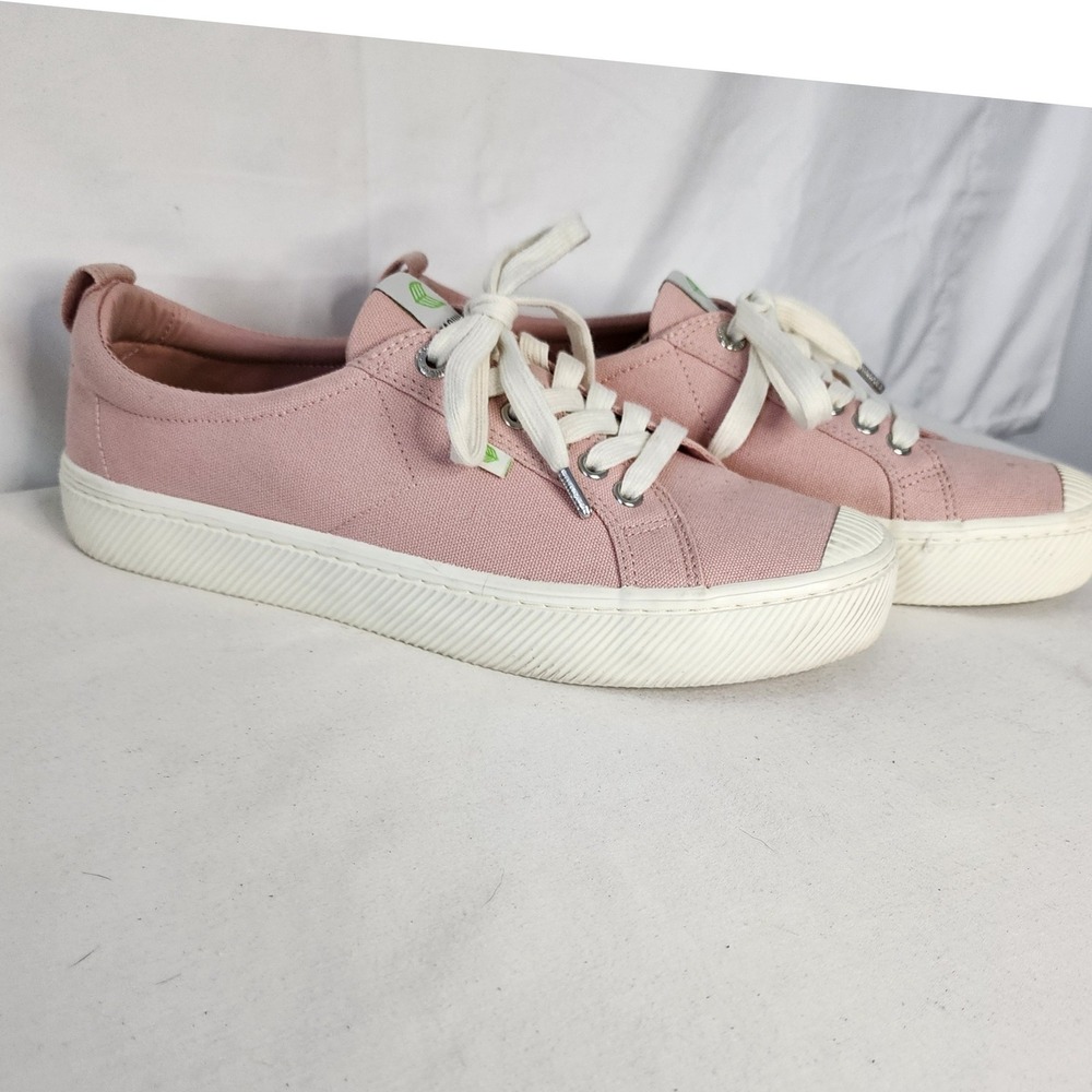 Cariuma OCA Low Rose Canvas Sneakers Pink Womens 11 Mens 9.5 100103R02M095